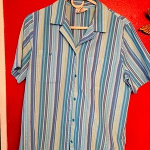 Alfred Dunner Top - Size 10 - with two Front Pockets